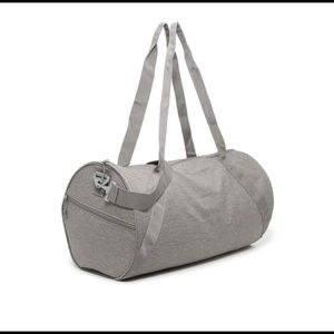 DSW Large Grey Duffel Bag NIP